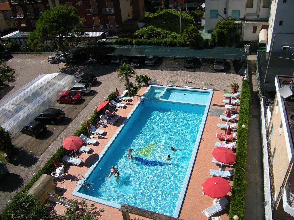 Hotel Continental Lido di Jesolo Zewnętrze zdjęcie