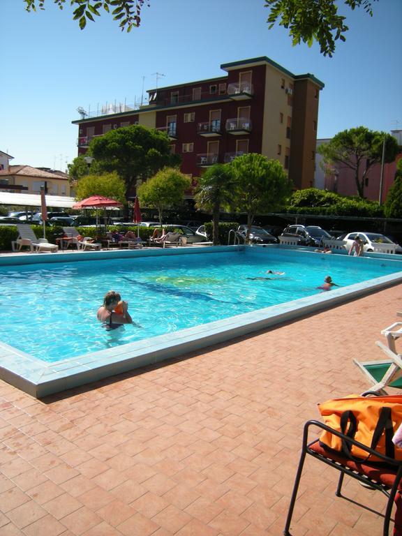 Hotel Continental Lido di Jesolo Zewnętrze zdjęcie