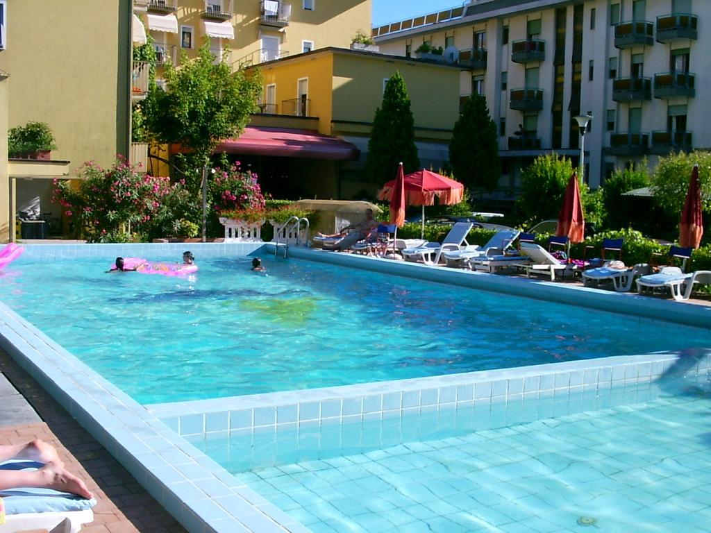 Hotel Continental Lido di Jesolo Zewnętrze zdjęcie