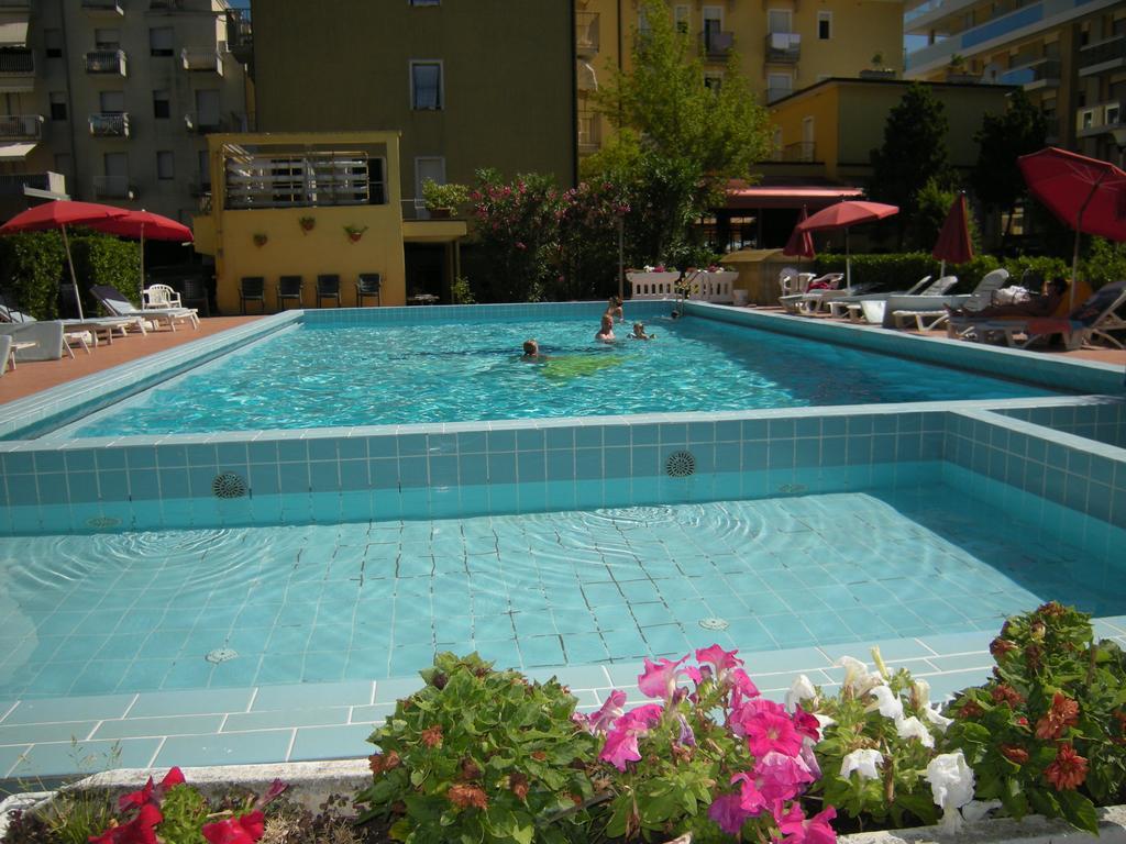 Hotel Continental Lido di Jesolo Zewnętrze zdjęcie